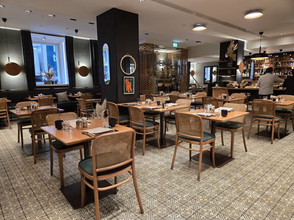 ホテル・セントジョージ,ヘルシンキの朝食会場