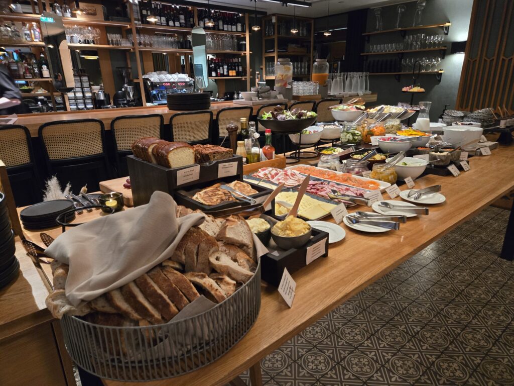 ホテル・セントジョージ,ヘルシンキの朝食ビュッフェ台