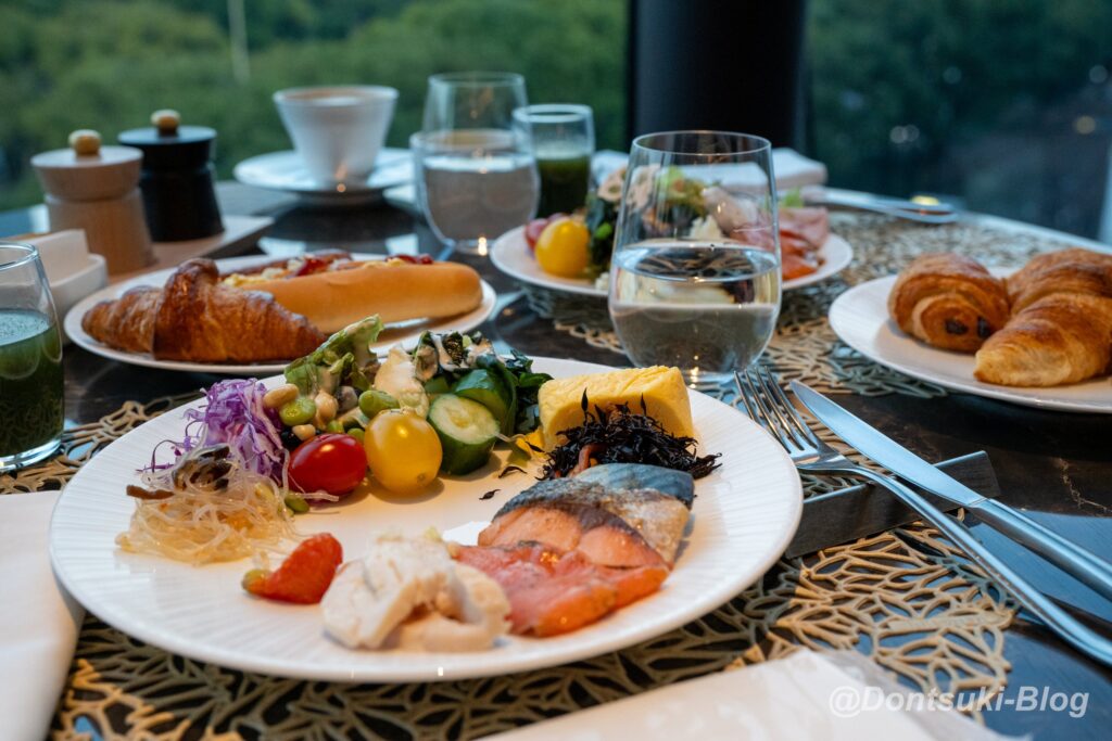 TIADの朝食で取り分けたお皿