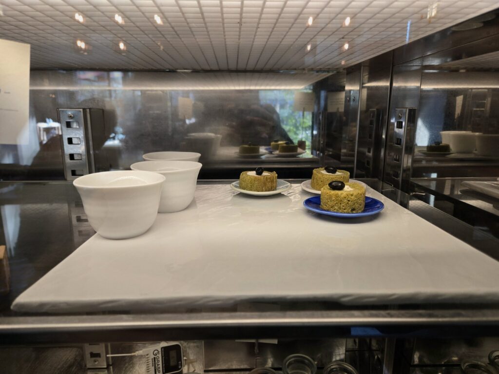 ホテルザ三井京都の朝食のケーキ