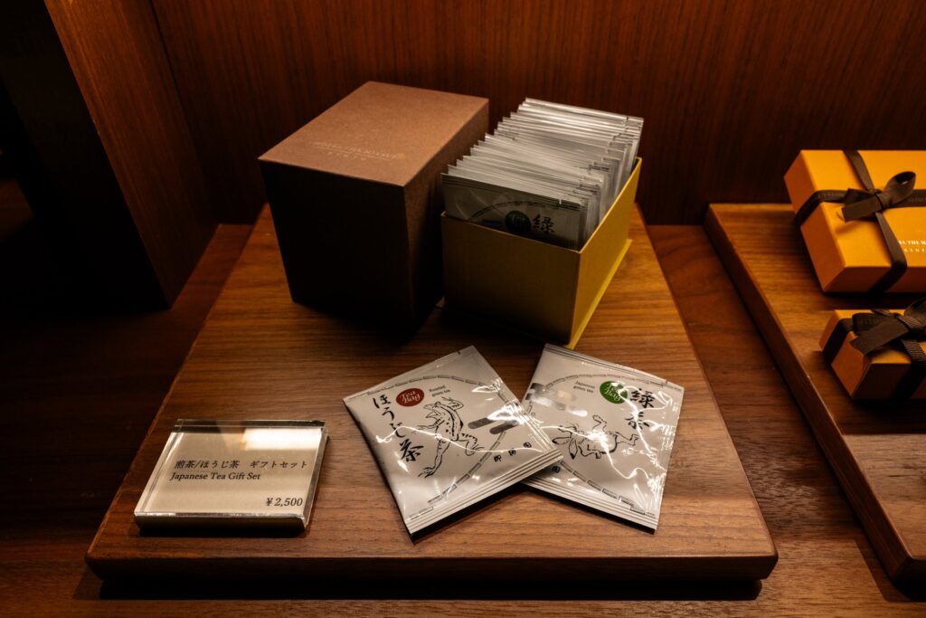ホテルザ三井京都のTHE SHOPの煎茶・ほうじ茶ギフトセット