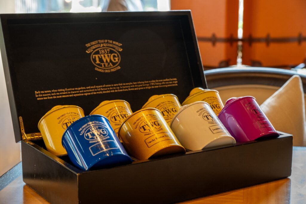 ホテルザ三井京都のアフタヌーンティーのTWGの茶缶の箱